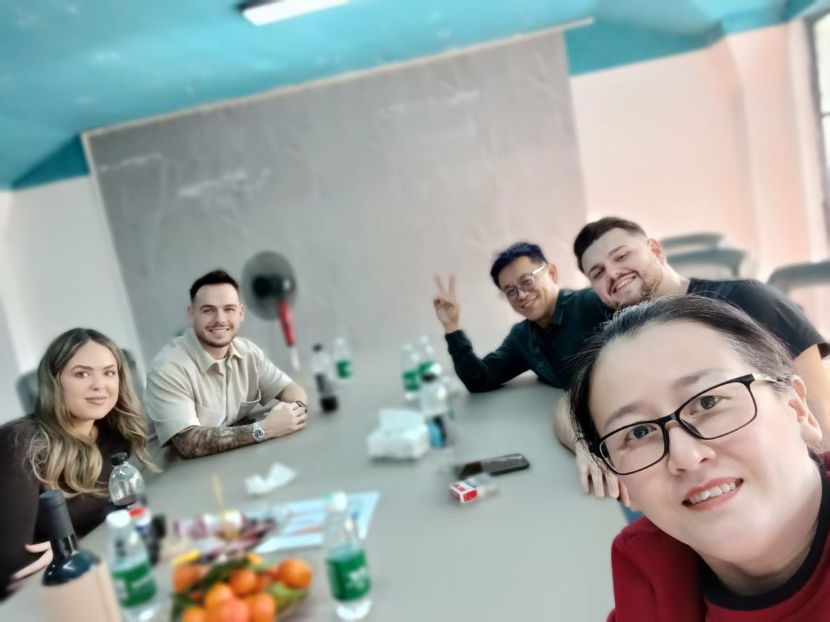 Gemeinsames Meeting mit dem Team des Lieferanten